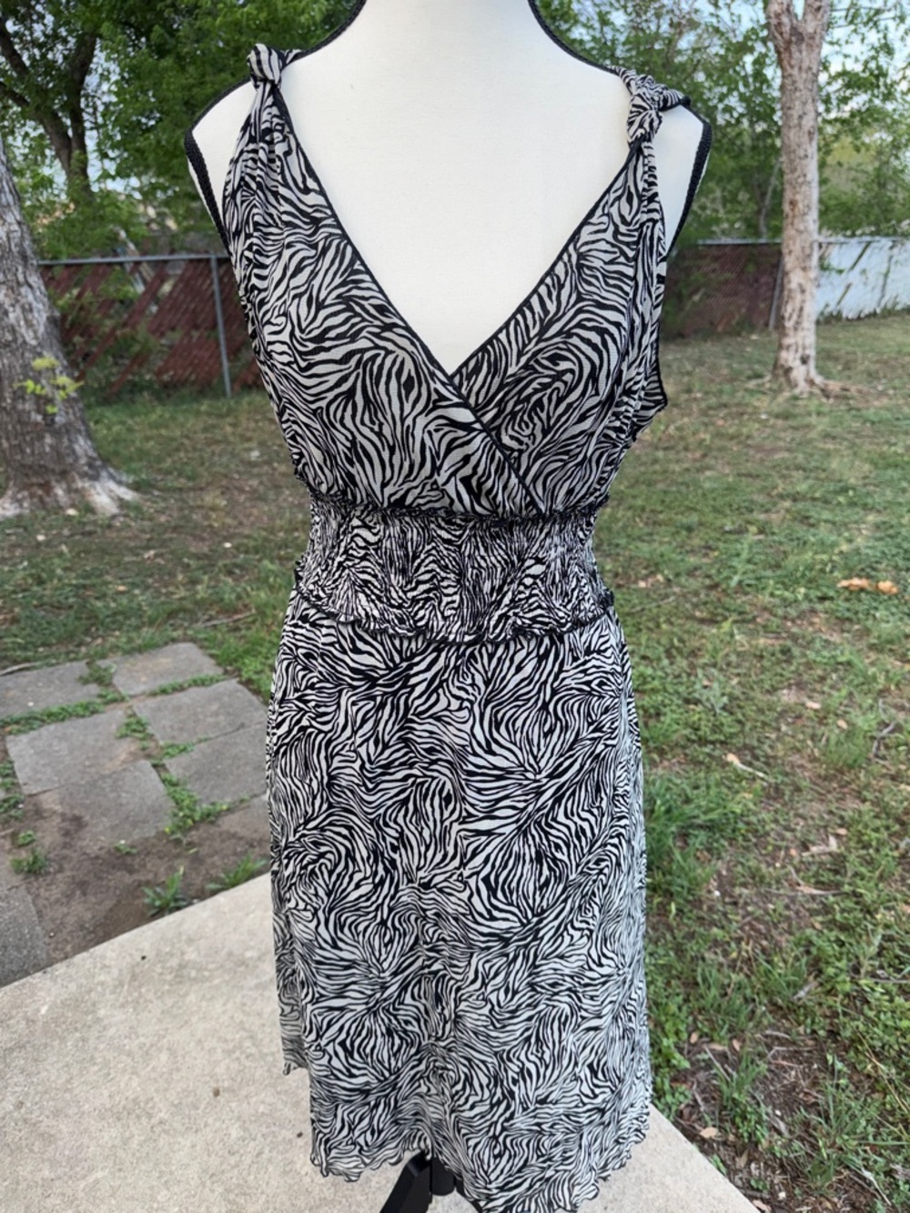 Y2K BCBGMaxAzria Black & White Zebra-Print Midi Dress plus size